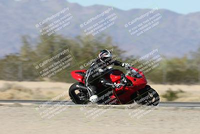 media/Dec-01-2025-Moto Forza (Mon) [[2daa91e15f]]/2-Intermediate Group/Session 3 (Turn 7 Inside Pans)/